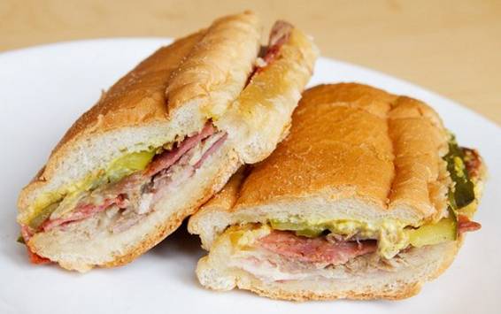 ŦԼŨ����ʳ��ͼ��һ�ŵ���Ʊ�Ա�ȫ��50�ݵص��������ϣ�