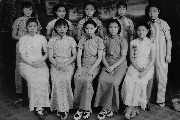 中国女性服饰百年变迁史
