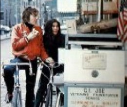 John Lennon And Yoko Ono In New York Cit