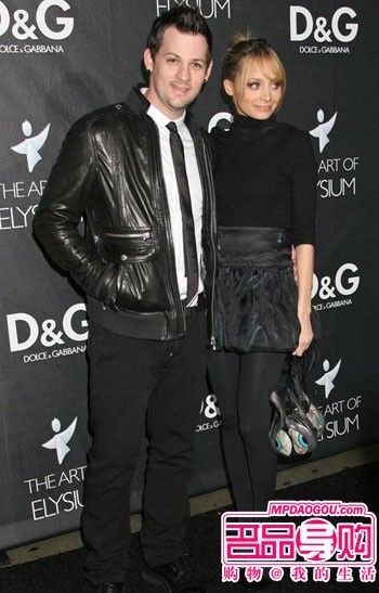 ���ǣ�����װʾ��