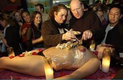 ������������������ͼ�ĸ���Ů��ʢ��