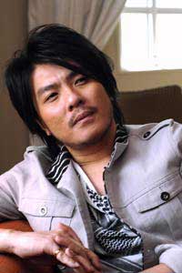 明星成名前工作曝光:工地监工阿杜