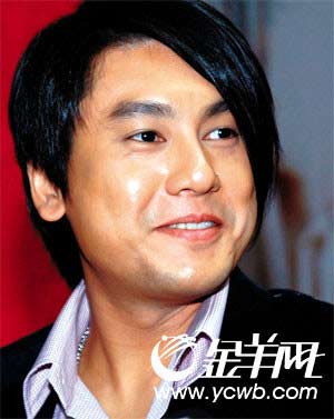 明星成名前工作曝光:快递员朱孝天