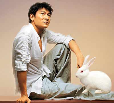 明星成名前工作曝光:发廊理发师刘德华