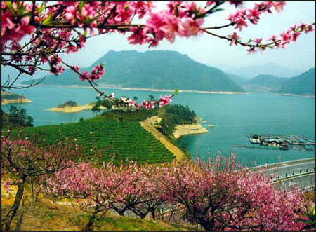 ǧ���������µ�һ��ˮ