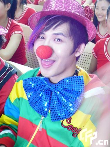 ���ͼƬ������һҳ