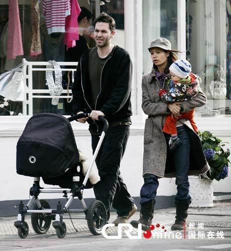 ɣ��-Ŧ�ٰ�Ů��Bugaboo������