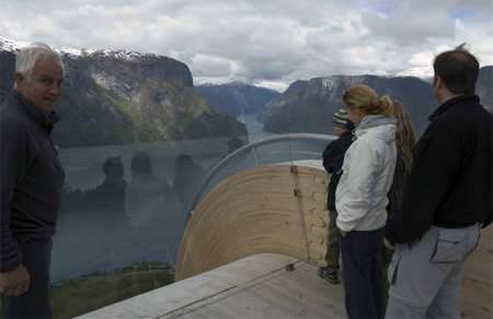 ȫ��ʮ����չ۾�̨��������˹�������ʶ�