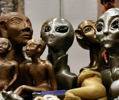 ڻͷ־ٰĹUFO͵Ӱ