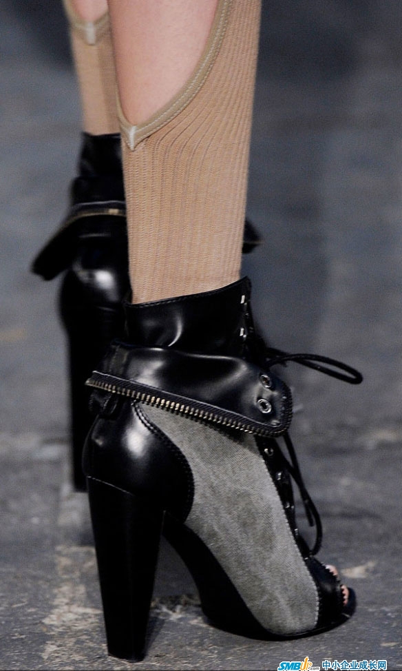 2009����Ů�������̵�(��)