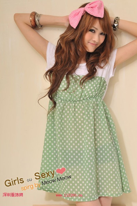 时尚女性夏装星星圆点格纹将3大潮流元素穿上身