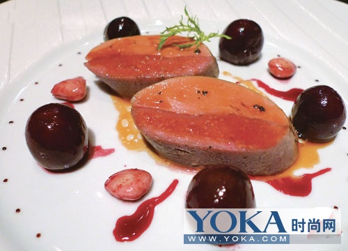 L&rsquo;Aterlier de Joel Robuchon����ʽ�����Ѽ�������Ʋˣ�����ζ�����飬��ƷҲ�൱Ư������ʹ���˰����˵�������ͻ���ݻ���