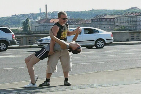 ����˹��ͷ�󵨵����� - �ķ��ŵ� - zhouzilai132@126 �Ĳ���