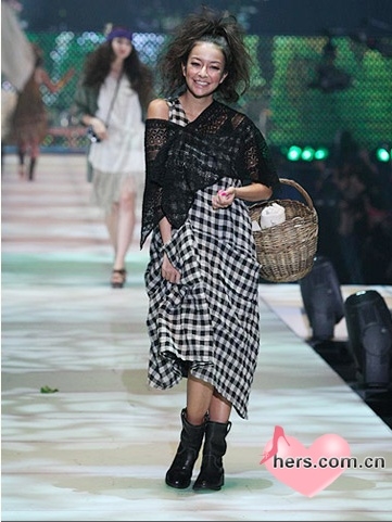 日本最大規模流行盛典 日本最大規模流行盛典,有了这个今年都不用买服饰杂志看了~ - witchstory - witchstory的博客