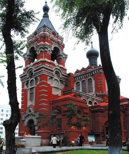 这座城市至今仍保留着俄占期的大量建筑 这座城市至今仍保留着俄占期的大量建筑