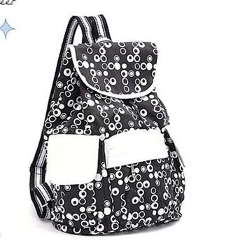 �������� 9��ʱ�����д󱳰�