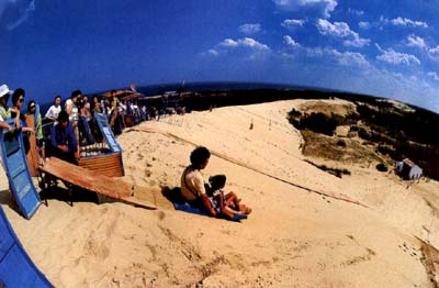  �й������ĵط�13���˴󺣰��� - С�� - С��