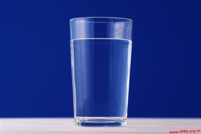 Ʒ
