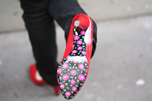 ���������� - �ʣɣͣͣ�  �̣� - ��