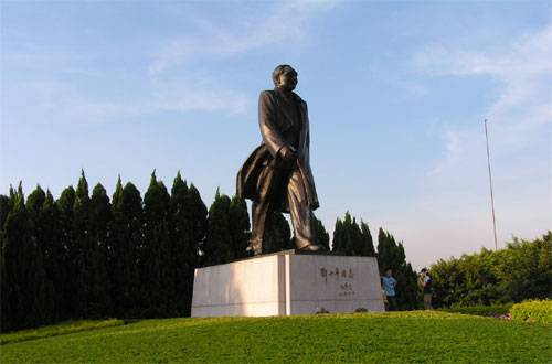 Ʒ