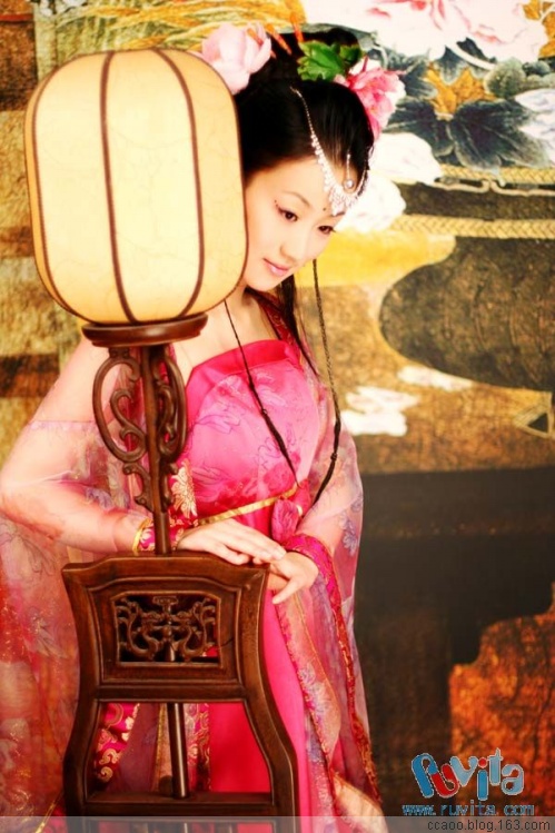 2009������۸��Ĺ�װ���� - ѾѾ   ��ױ����ʦ - ѾѾ��װ���Ͳ���