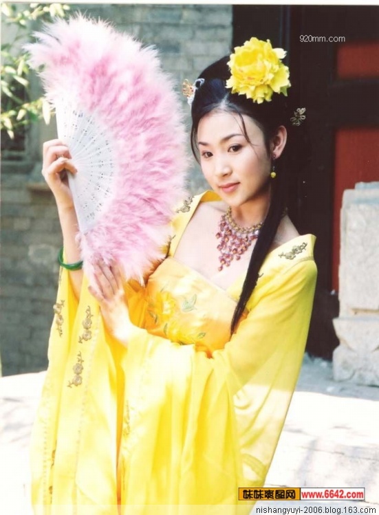 2009������۸��Ĺ�װ���� - ѾѾ   ��ױ����ʦ - ѾѾ��װ���Ͳ���