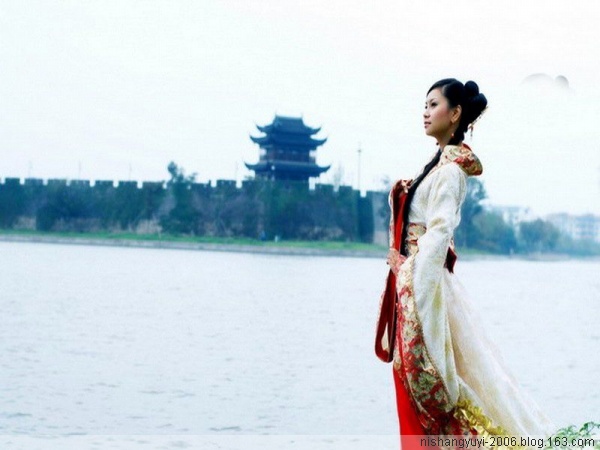 2009������۸��Ĺ�װ���� - ѾѾ   ��ױ����ʦ - ѾѾ��װ���Ͳ���