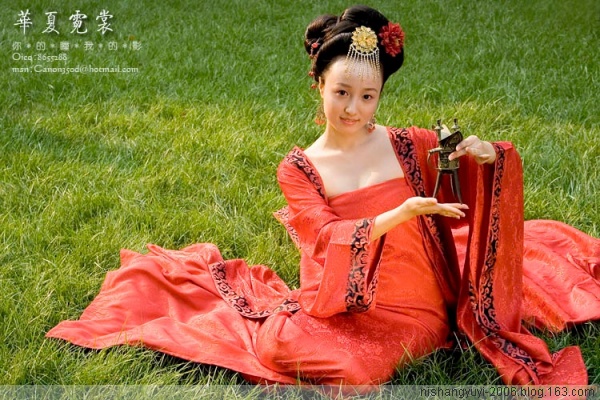 2009������۸��Ĺ�װ���� - ѾѾ   ��ױ����ʦ - ѾѾ��װ���Ͳ���