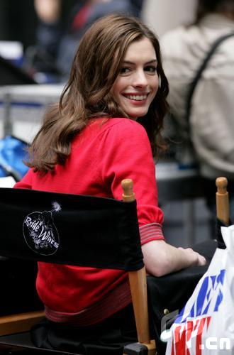 安妮海瑟薇(Anne Hathaway)2001-2019年28部电影剪辑