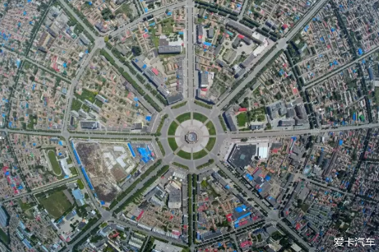 中国唯一没有红绿灯的城市--伊犁哈萨克自治州的八卦城