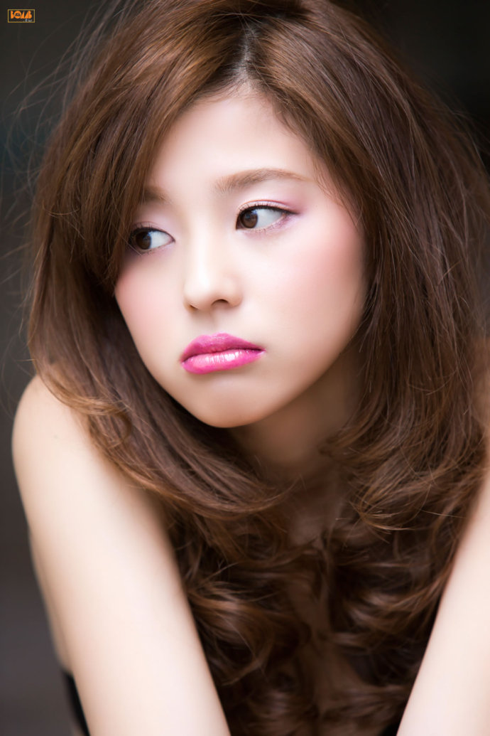 朝比奈彩