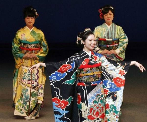 东京奥运会参赛国的和服