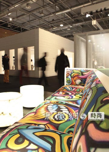 2009年1月22 – 27日期间，MAISON&OBJET巴黎家居装饰博览会和MEUBLE PARIS巴黎国际家具博览会，为专业观众带来家居装饰领域最新的创意潮流和更高端的产品。最新的潮流发布和年度设计师的诞生，更加是本届博览会吸引专业观众的亮点。 