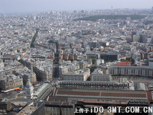 点击看大图 航拍巴黎:城市美景尽收眼底(图)