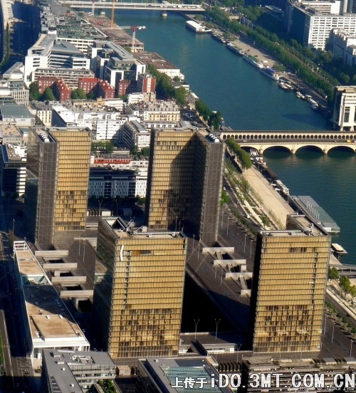 点击看大图 航拍巴黎:城市美景尽收眼底(图)
