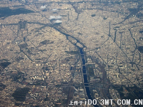 点击看大图 航拍巴黎:城市美景尽收眼底(图)