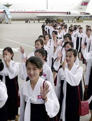 组图：世界各国空姐性感服饰