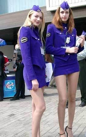 组图：世界各国空姐性感服饰