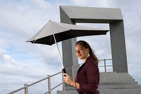 萨恩斯- umbrella.jpg