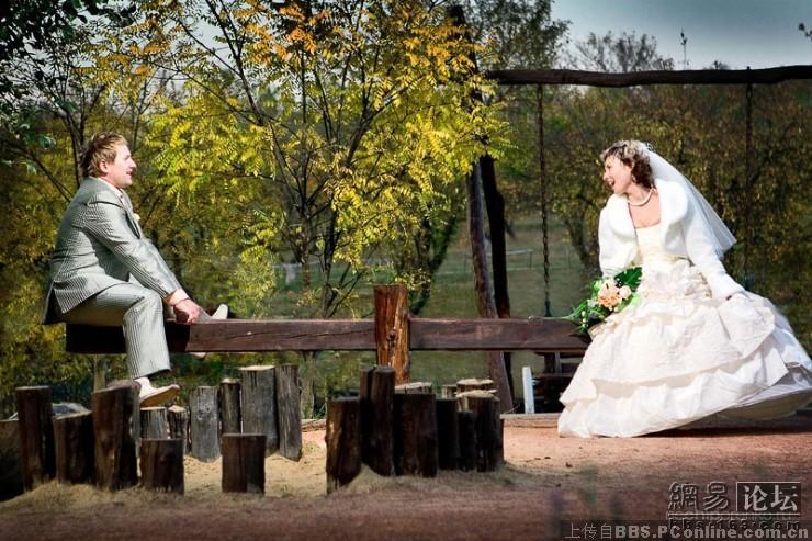 被震到了！俄罗斯人这样照结婚照（组图）
