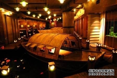 东四十条新粮仓美食地标
