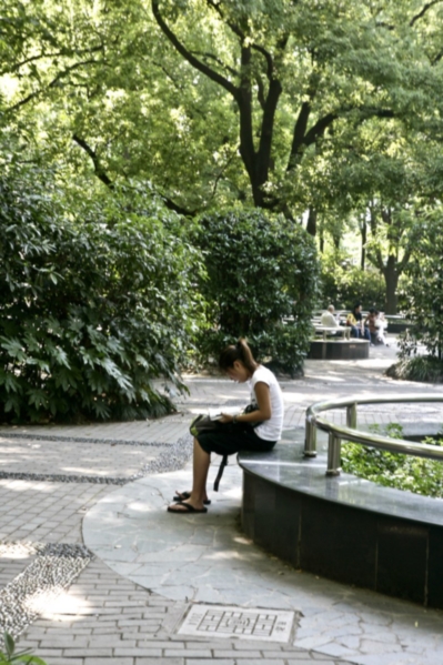 上海小公园城市中的秘境