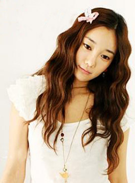 甜蜜浪漫波浪卷