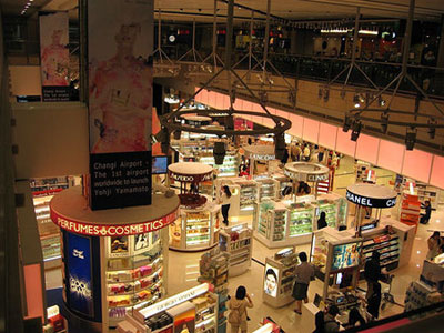 国际机场免税店化妆品选购指南