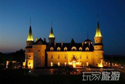 张裕艾菲堡国际酒庄(图:玩家旅游) 张裕艾菲堡国际酒庄(图:玩家旅游)