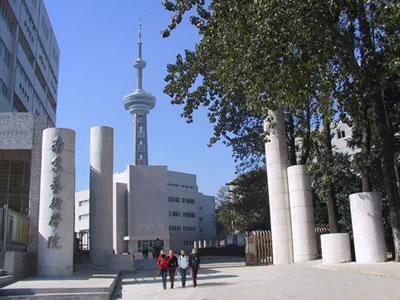 �й�ʮ��Ӱ��ԺУ���С���ͼ�� - ������ - ������ҫ�л�