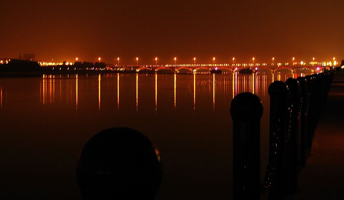 ����������ʡ�ᡣ̫ԭҹ���� - qizigu - һ��һ����