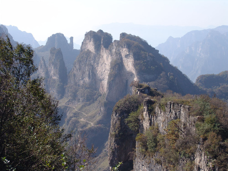 �������ģ������ǵ��ش����Լ��޵ģ���ɽ���괨���¹��壩 - ³�� - ³�ϵĲ���