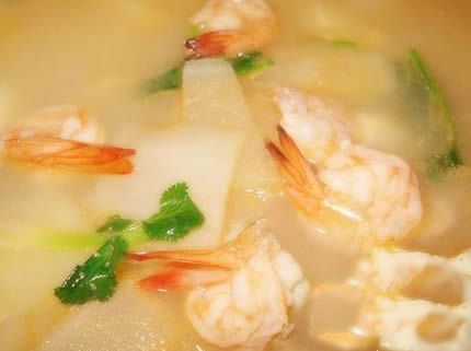 鲜虾豆腐汤