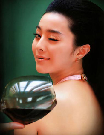 美丽女人的完美脸型标准